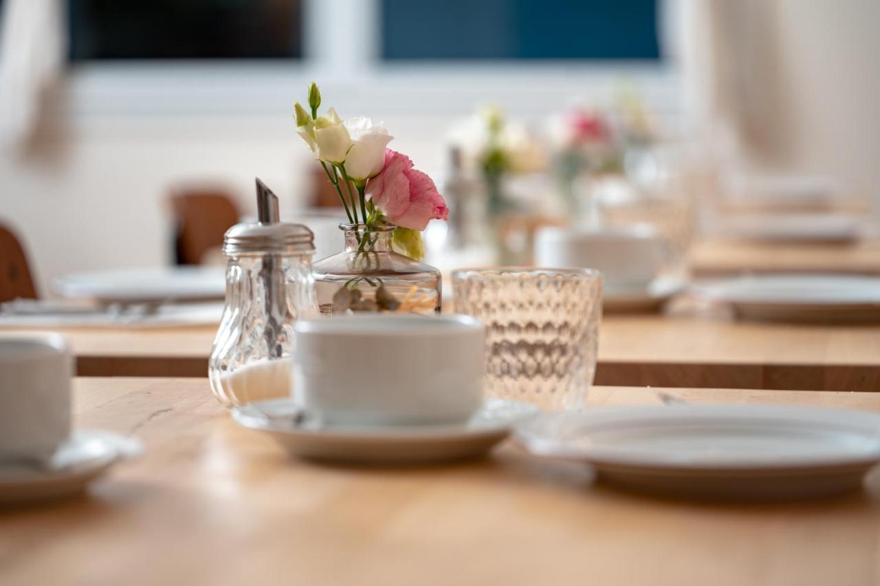 Hotel Restaurant La Voile Bleue เอร์เดอว็อง ภายนอก รูปภาพ