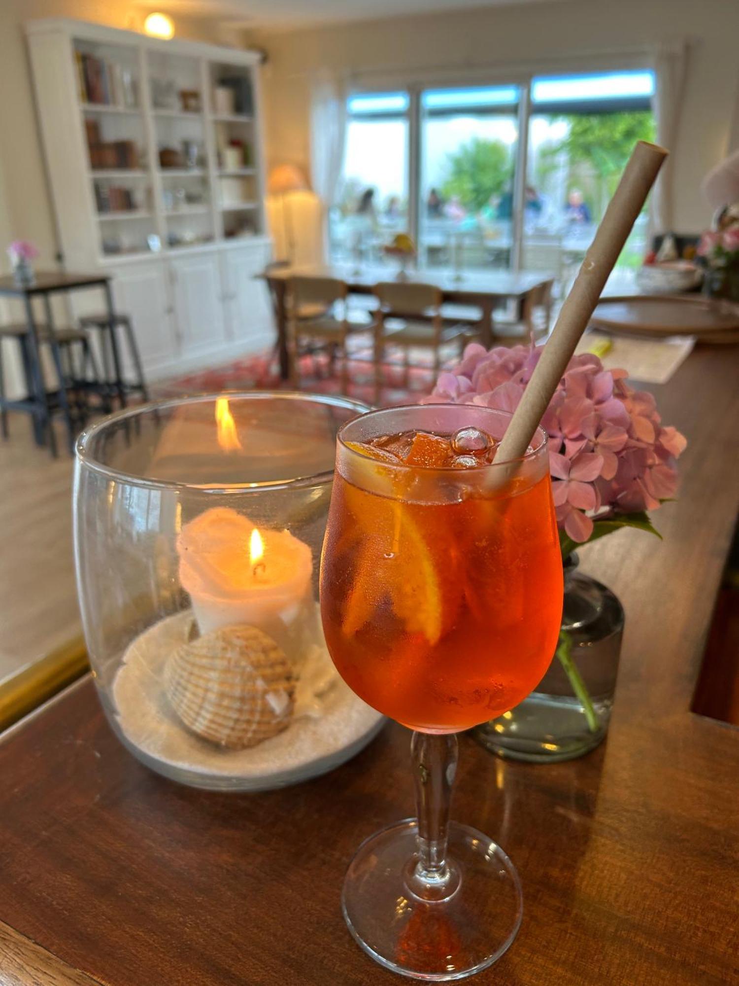 Hotel Restaurant La Voile Bleue เอร์เดอว็อง ภายนอก รูปภาพ