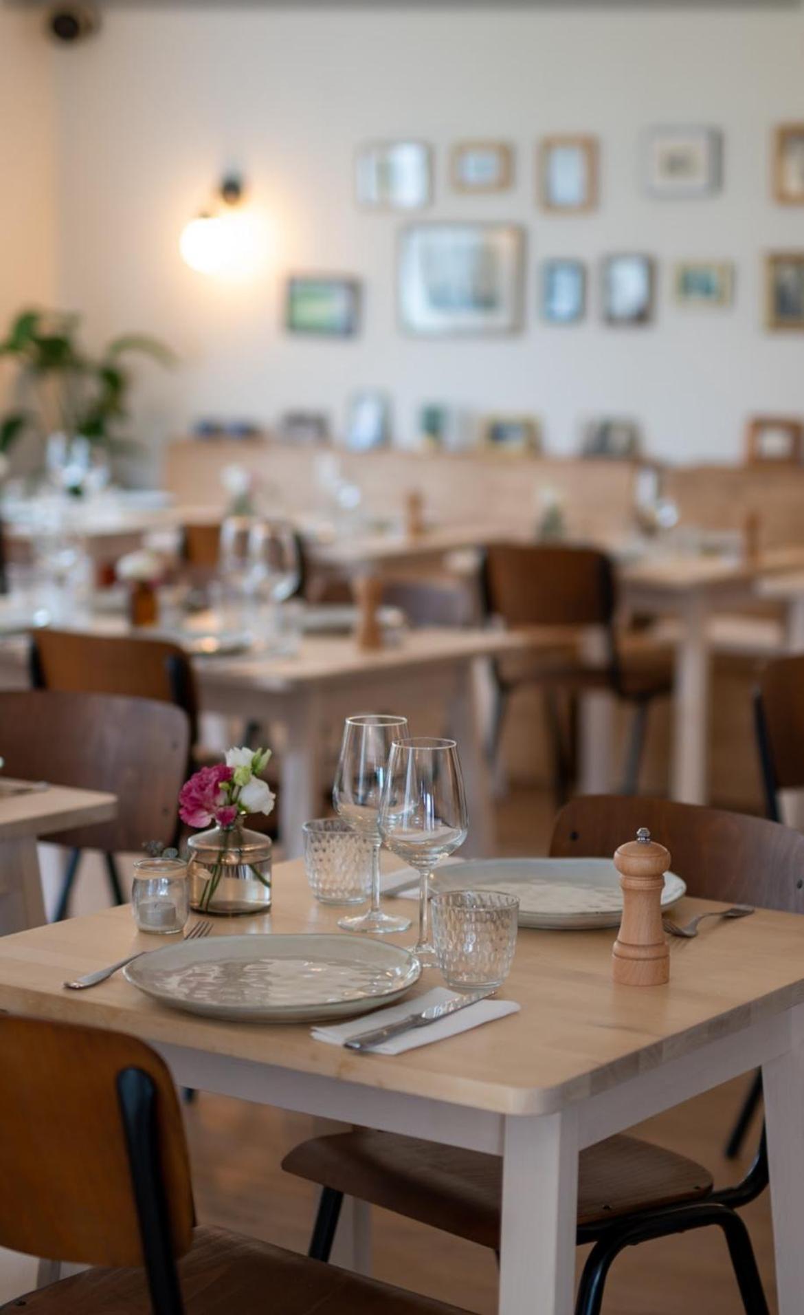 Hotel Restaurant La Voile Bleue เอร์เดอว็อง ภายนอก รูปภาพ